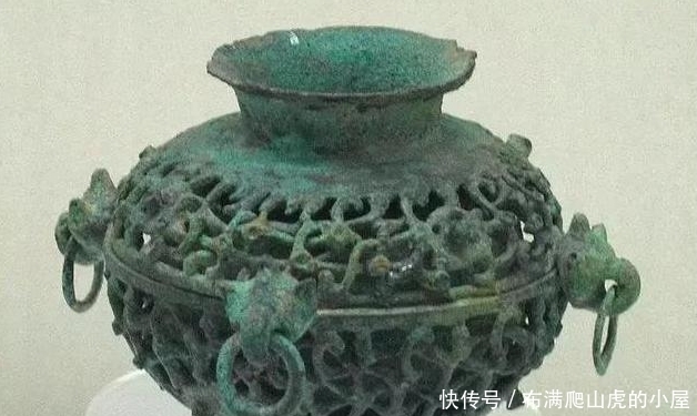 值钱|老人挖渠挖出9公斤黄金,和一个“破壶”,专家:壶更值钱