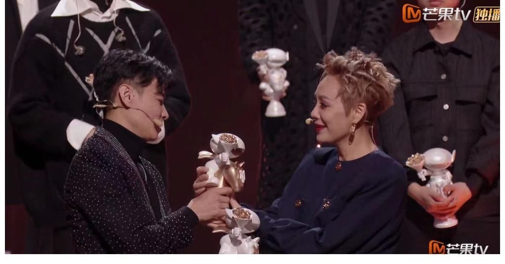 陳小春得了第一名好像又沒得，張晉才是真的贏家，蔡少芬激動(dòng)淚流