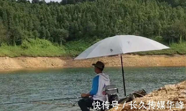 垂钓|气温高，草鱼就不好钓了？试过这几个钓法绝招的人，肯定是高手