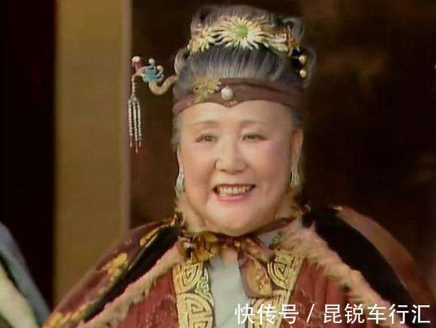 小妾!贾母丈夫有六位小妾,为何都没有生育?王熙凤说出实情