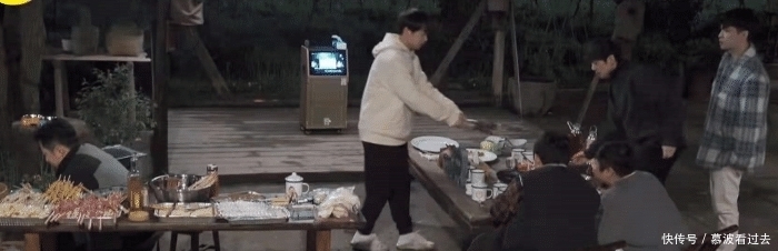 《向往5》迎來第一批飛行嘉賓,全是黃磊的搭檔,熟悉味道回來了