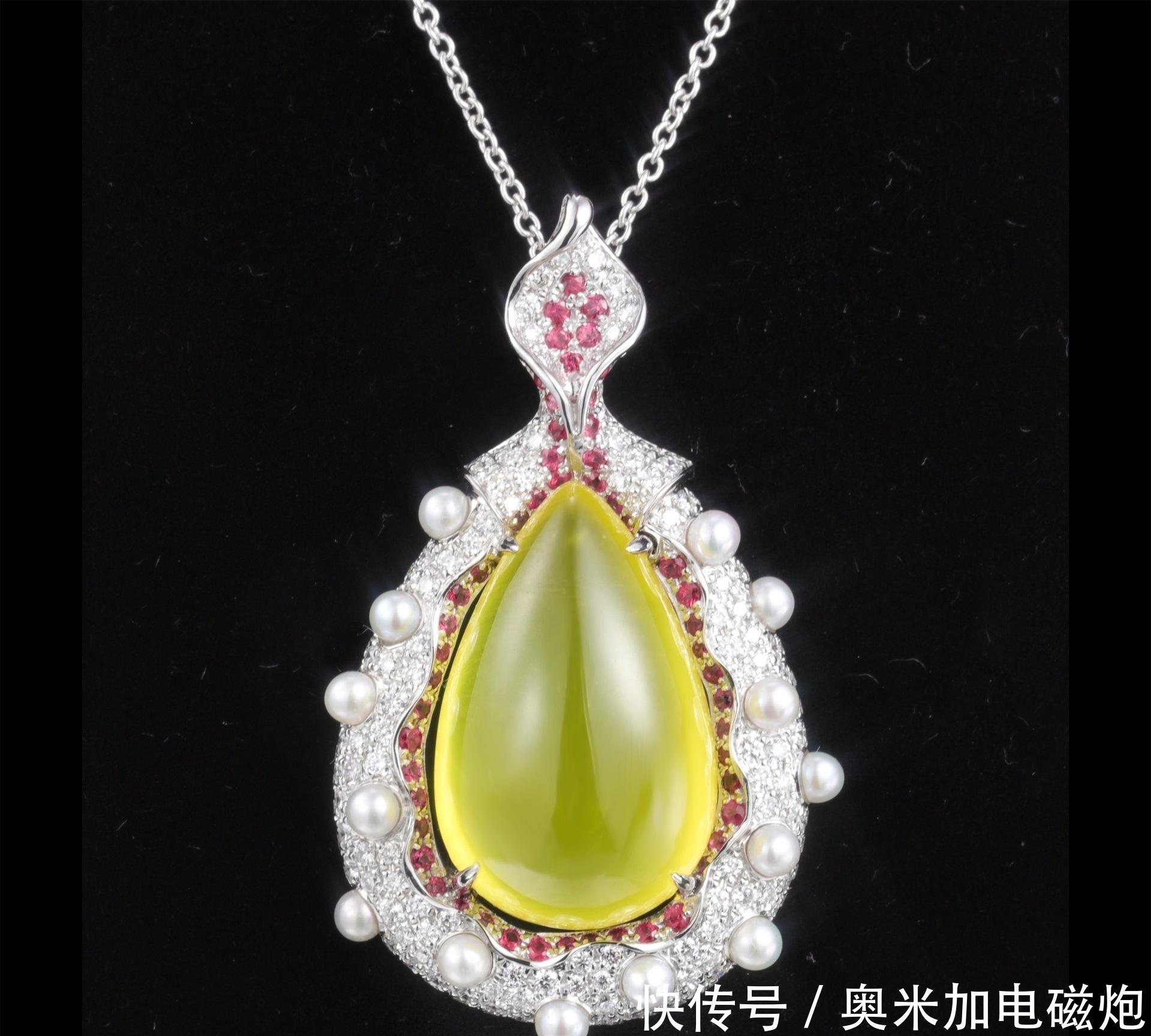 水滴|吊坠大多做成水滴的形状，这究竟是什么原因呢？