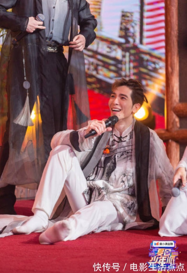 張真源|《夏日少年派》開盲盒，蕭敬騰驚喜現(xiàn)身，浮夸演技大比拼？