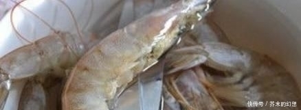 白灼虾|水煮白灼虾，直接丢锅里煮是大错特错少了这1步，虾肉又老又腥