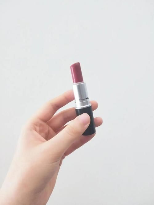 用一支口红开启一年的好心情～