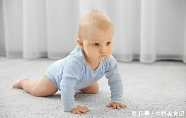 在网上看到小孩进冰箱几小时后致死，觉得有点不可思议，难道冰箱门从里面打不开吗？