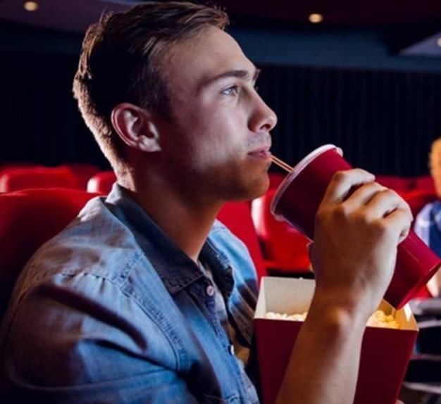 饮用可乐|5岁小女孩,每天平均喝30罐可乐,喝了15年后,如今成这样了