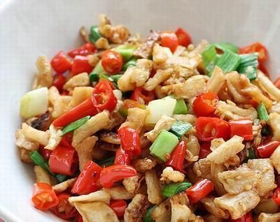  美食|美食精选：辣炒萝卜干，香辣蒜香虾，鲜鲍辽参粒盖饭，酱香炒蛋的做法