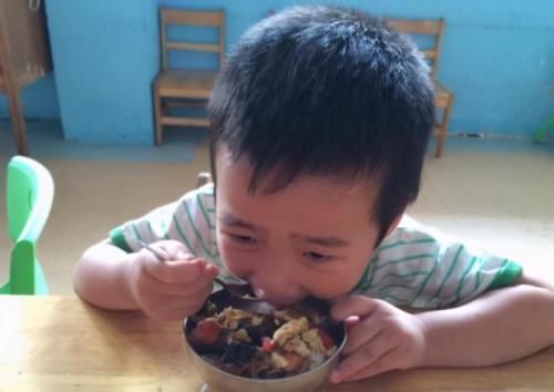 脾胃|8岁男童半年长10公分,儿科主任:这个习惯太好了,家长们试试