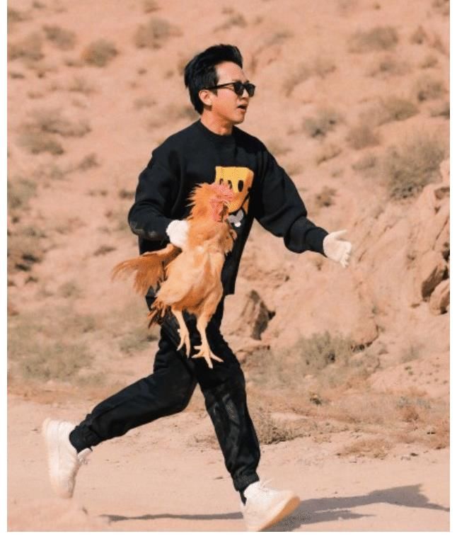 鄧超在五哈中捉豬，沒(méi)料到豬比他聰明，鄧超：之后不會(huì)在錄制節(jié)目