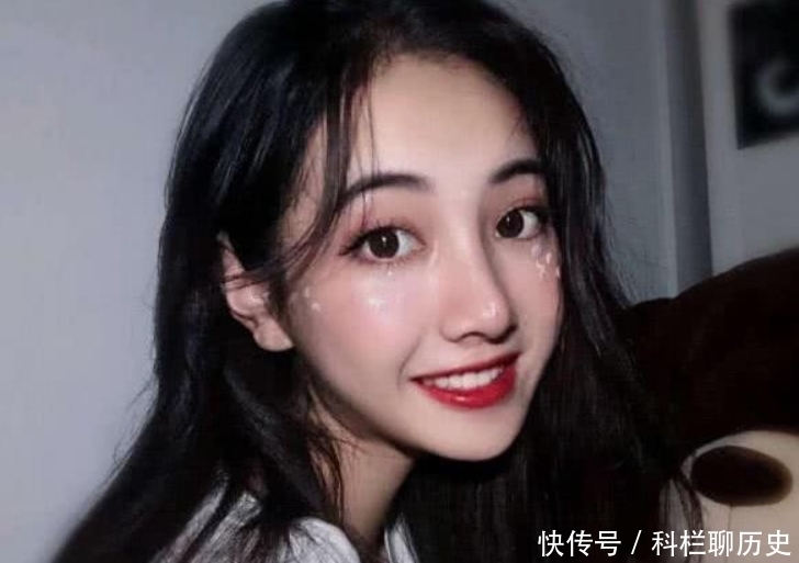 草莓鼻|女生“鼻子黑头”泛滥消不掉?教你3招,助你轻松摆脱“草莓鼻”