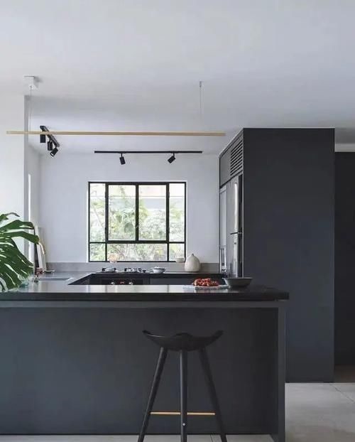 休闲区|窗边这样设计,一边悬空书桌做书房,另一边卡座做休闲区,省30平