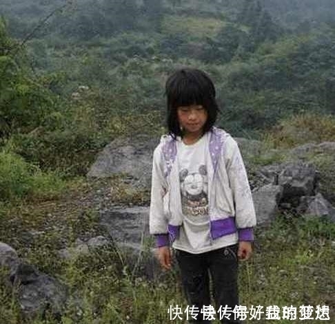 小小年纪|7岁小女孩自己做饭,还养了一窝小猪,问她妈妈在哪,她却哭了!