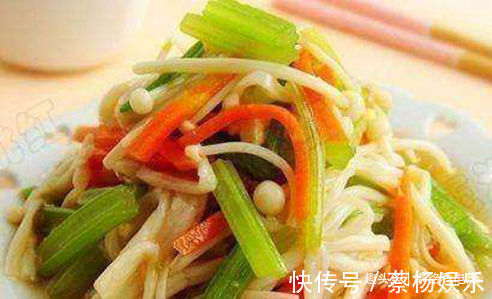 划水|美食推荐:红烧黄花鱼、西芹金针菇、平菇炒肉片、红烧划水的做法