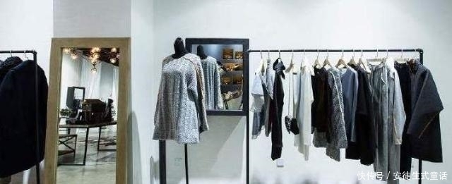 种颜色|冬天,女人买大衣时尽量别选这“3种”颜色,不然显黑还显胖!