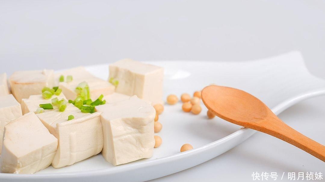 此物適宜心血管病人食用常吃可降低膽固醇,防止血管硬化