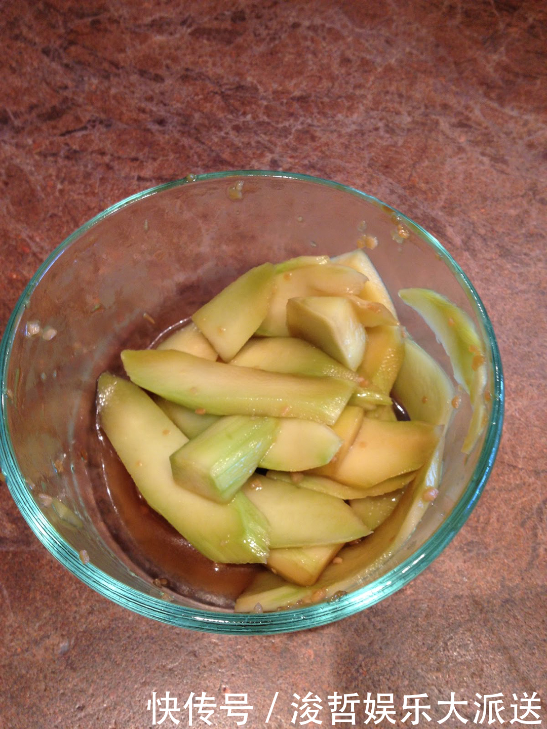 味道|自从我学会西兰花这个做法,全家就爱上了它,光看颜色就让人嘴馋