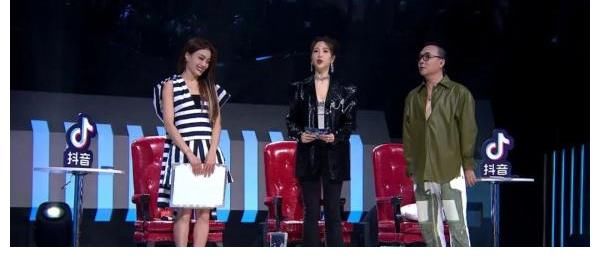 燃爆|《蒙面舞王》首场淘汰赛结果揭晓,炸裂舞台燃爆全场