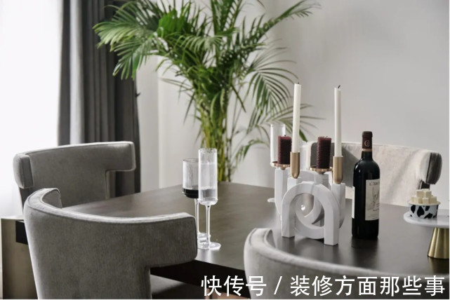 三居室|135平现代三居室,将古典融入纯白空间分外和谐