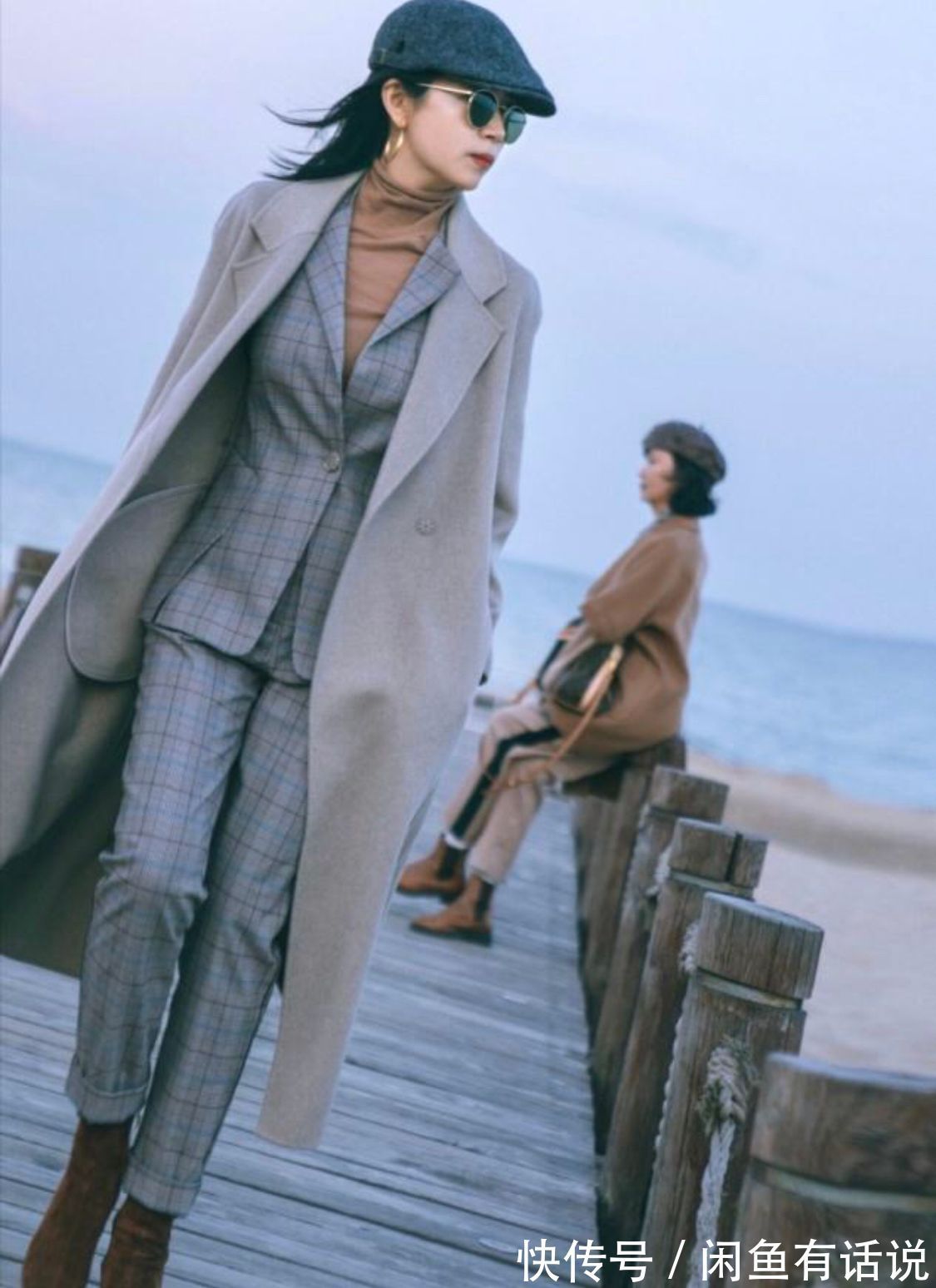 风衣 春天选对打底衫很重要,看三木母女就知道,配西装风衣都更精致