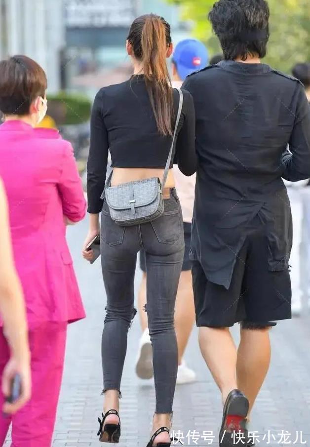 大长腿 看起来像个好妻子模样,爱上她会是多么甜蜜,想想都会整夜失眠