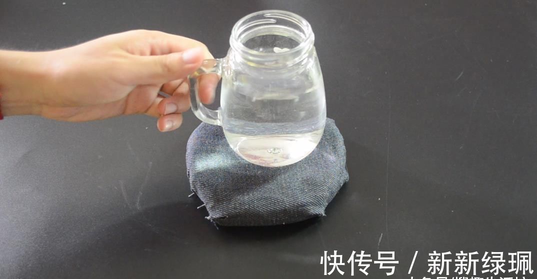 桌面|气泡垫别急着扔, 改造一下, 放在桌面上太实用了, 看完赶紧去试试