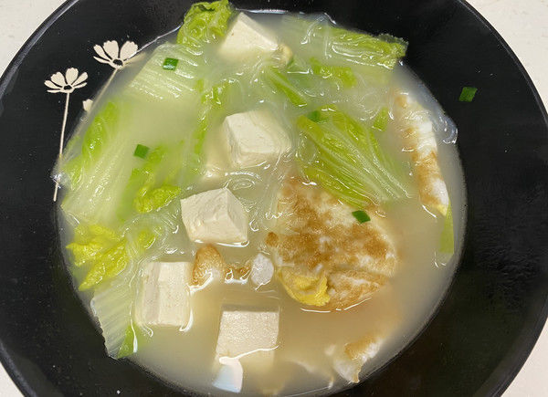 粉丝豆腐汤|白菜粉丝豆腐汤