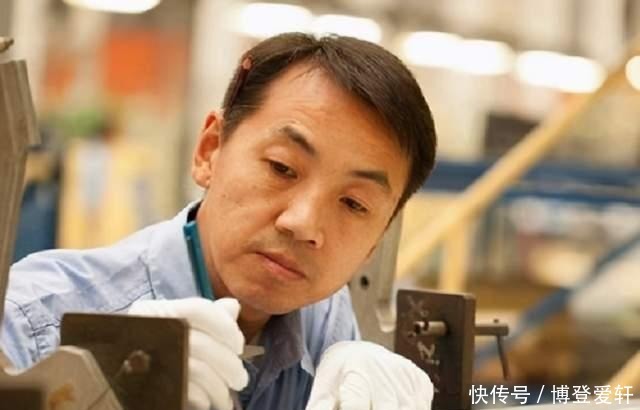 “工匠精神”的高大上，匹配不上技工底薪，情怀只能被现实打败