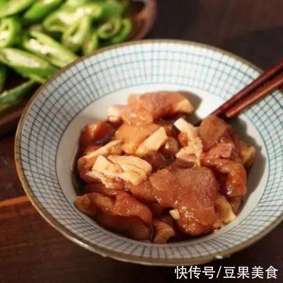 农家|据说这个时候吃农家小炒肉，是最好的