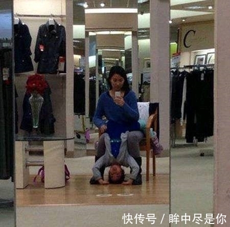 |搞笑图片幽默段子笑话:  妹子衣服创意不错，就是下雨天尴尬