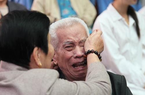 尿液|肝癌的”蛛丝马迹“，上厕所有这3种”迹象“，表明肝脏明显损伤