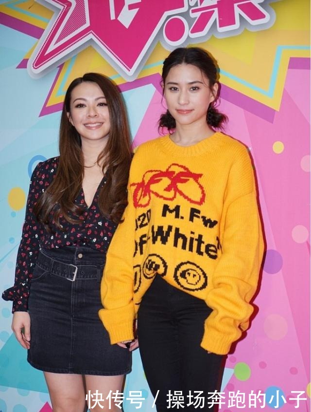 何超莲|何超莲恋爱后更美了,梳羊角辫配休闲装,一身甜美气质真叫人心动