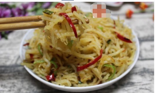 北方人最爱的土豆做法,筋道喷香不油腻,南方人吃了都说好!