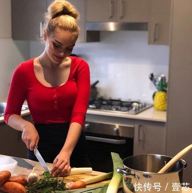 姑娘|240斤澳洲姑娘为参加毕业舞会,2年怒减120斤,减脂成功惊艳众人