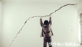 那些事|墙面裂缝怎么办?看看处理的三种方法!不后悔