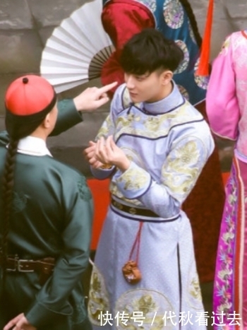 杨迪 《萌探》未播路透曝光,杨紫“紫薇”惊艳众人,杨迪装扮太吓人