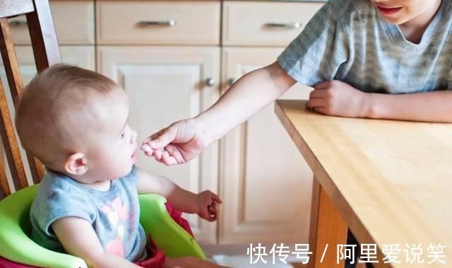 宝宝|睡觉前对孩子做这三件事,孩子不仅会变矮、还会变笨哦