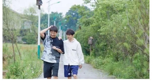 慢綜藝至少也得像《你好生活》這樣，輕松卻又發(fā)人深省