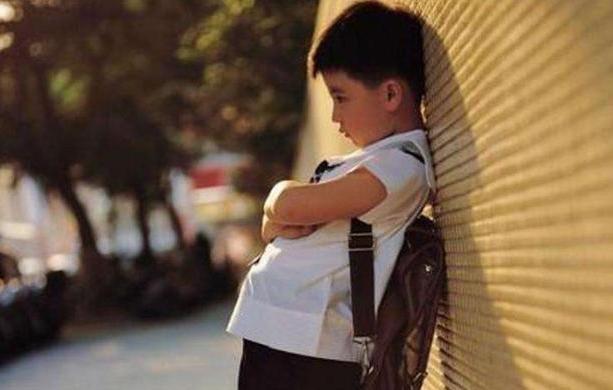 何晴|幼儿园老师感慨妈妈“爱打扮”和“不爱打扮”,养的娃层次不同