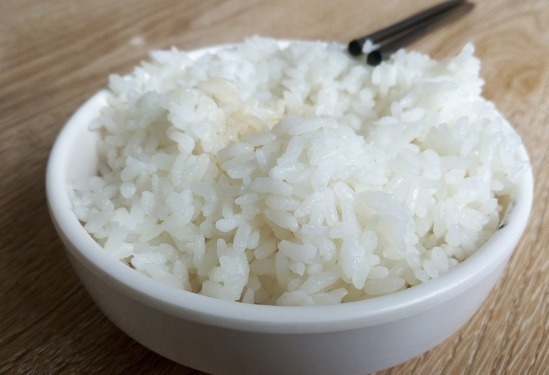 现在为了方便热菜家里都有微波炉，但是这些食物不能反复加热哦！