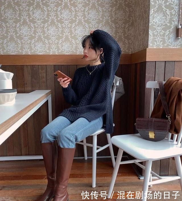 马甲 打底衫过时了！秋冬流行这4件内搭！打底衫过时了！秋冬流行这4件内搭！