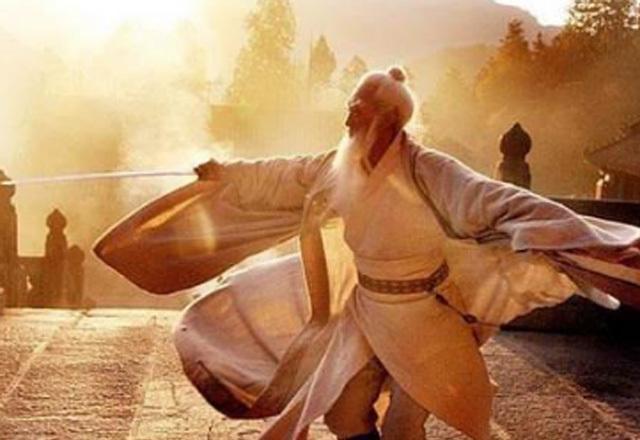 张三丰&倚天中,此人武功无敌,如果不死,定能打破张三丰不可战胜的神话