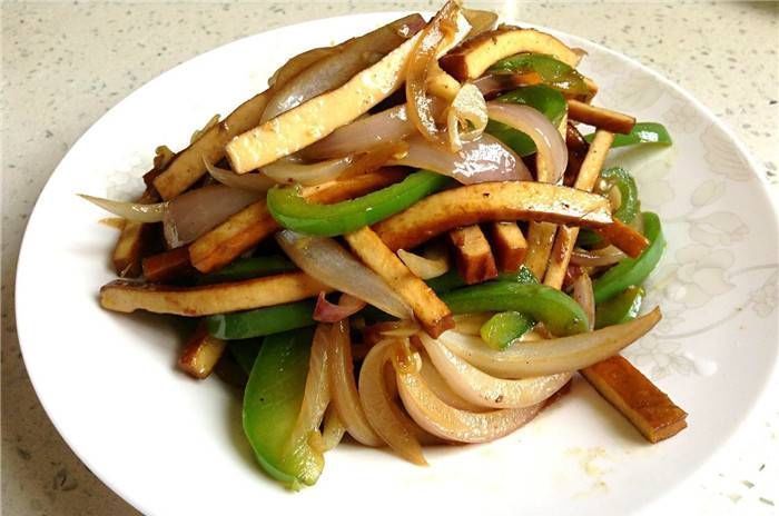 明明|洋葱和它是最佳搭配,明明是素菜吃着比肉香,吃多了真上瘾