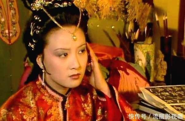 表象|王熙凤的血崩只是表象,真正使她丧命原因太隐晦,曹雪芹早有暗示
