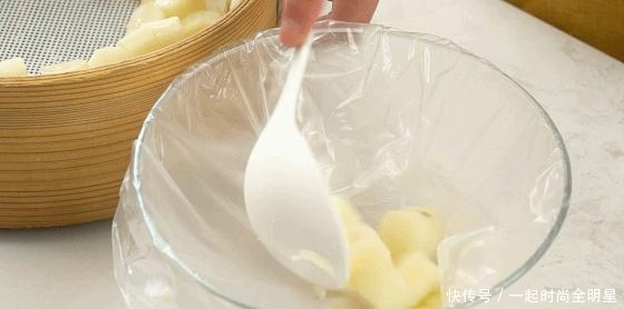 天凉就馋这一盘山药卷！养胃益气，一卷就搞定！