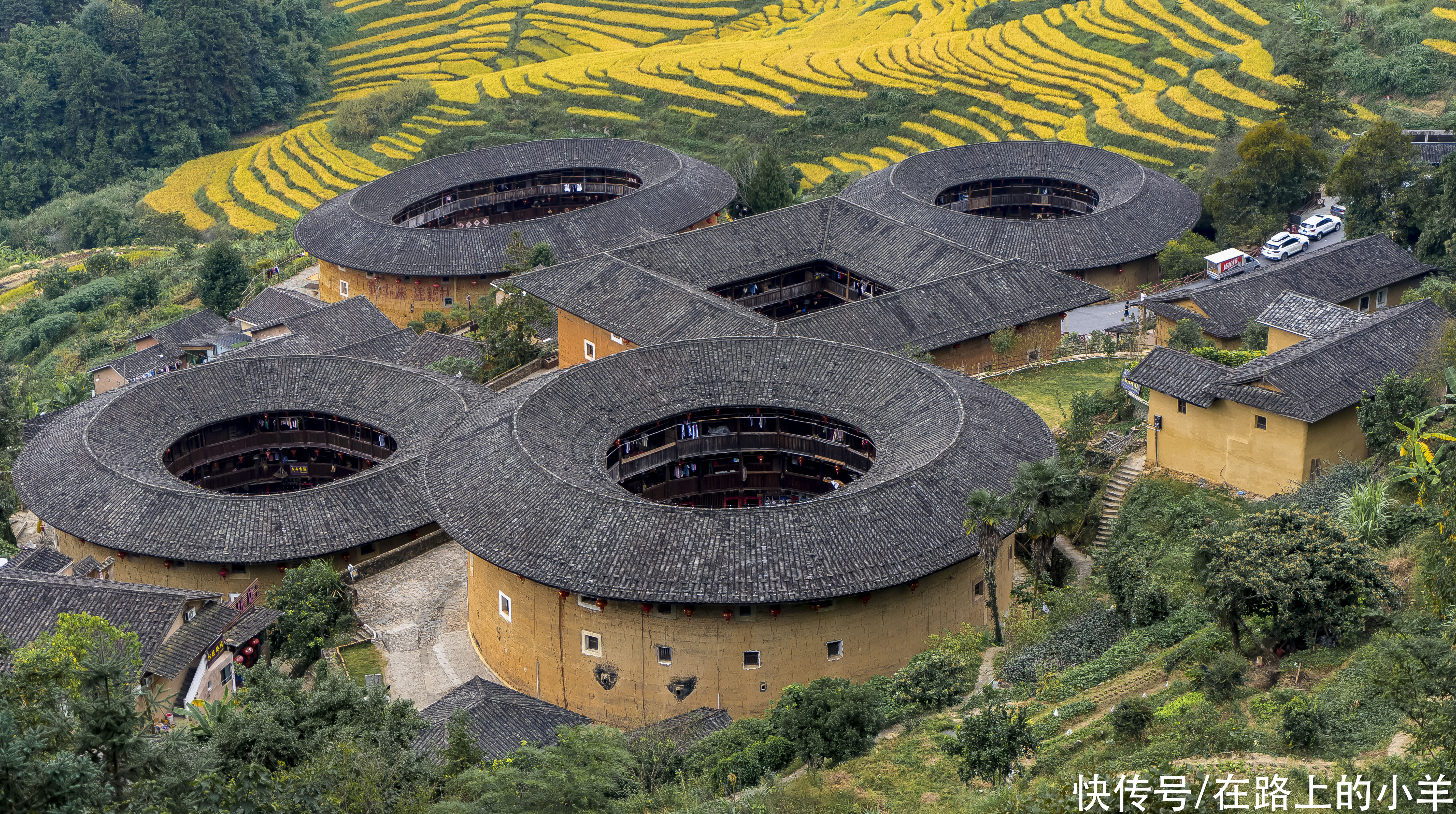 这里是大鱼海棠的取景地，也是闽南的代表景点，门票仅需100元