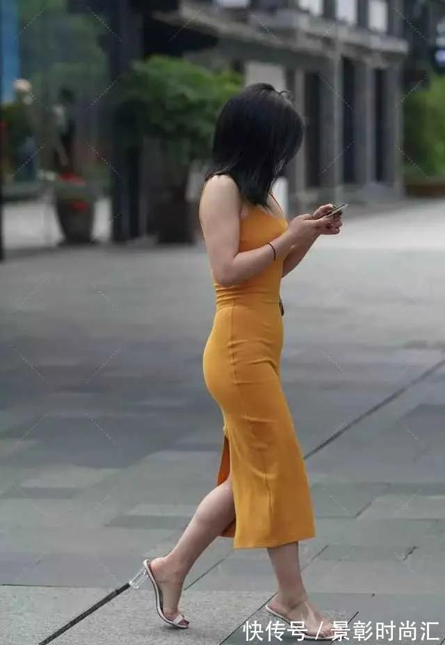 美女 难道今年流行透明高跟凉鞋吗?30位美女穿出了简约而不简单的效果