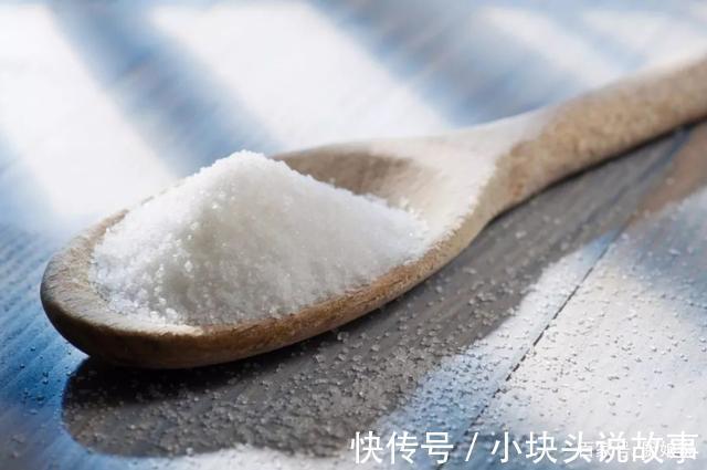 “绵白糖”和“细砂糖”有什么不同，弄懂再买别浪费钱