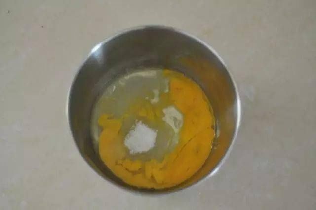 椰香小蛋糕的做法，满满的椰香，可以做给孩子吃！