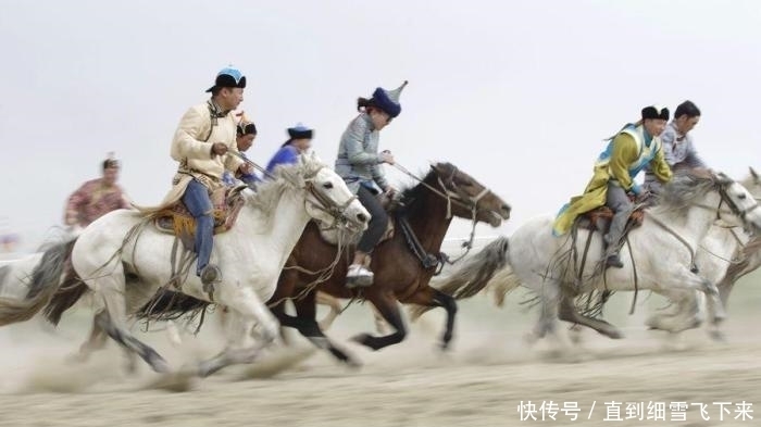 清朝|清朝是如何打压蒙古人的？仅用一道圣旨让蒙古消失了900多万人